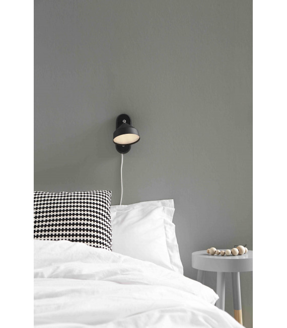 TRATT Applique nera 1 lampadina