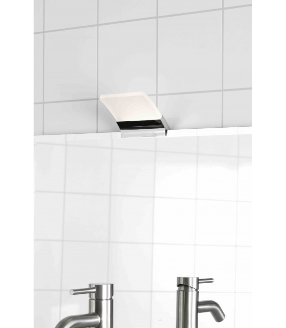 Chrome METZ bathroom wall light